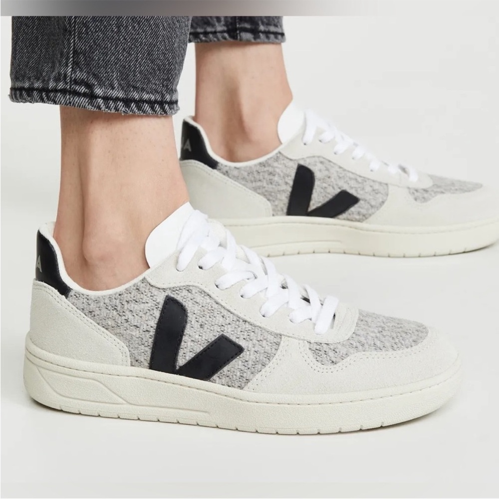 VEJA V-10 Flannel Snow Black Sneakers